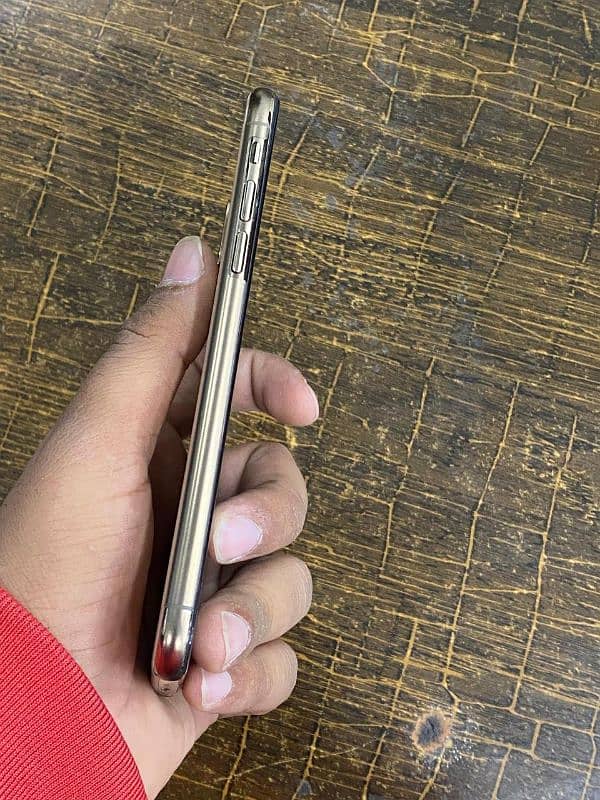 Iphone Xs Non PTA 3