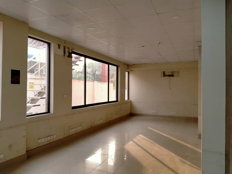 3 Kanal Commercial Use House For Rent Darden Town Near Canal Road Lahore 18