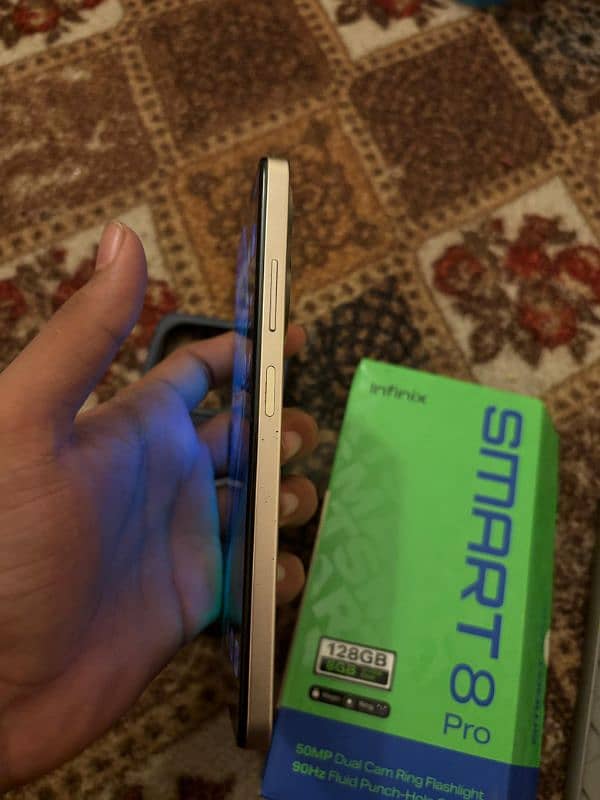 Infinix smart 8 PRO 8/128GB BRAND NEW BOX PACK 2