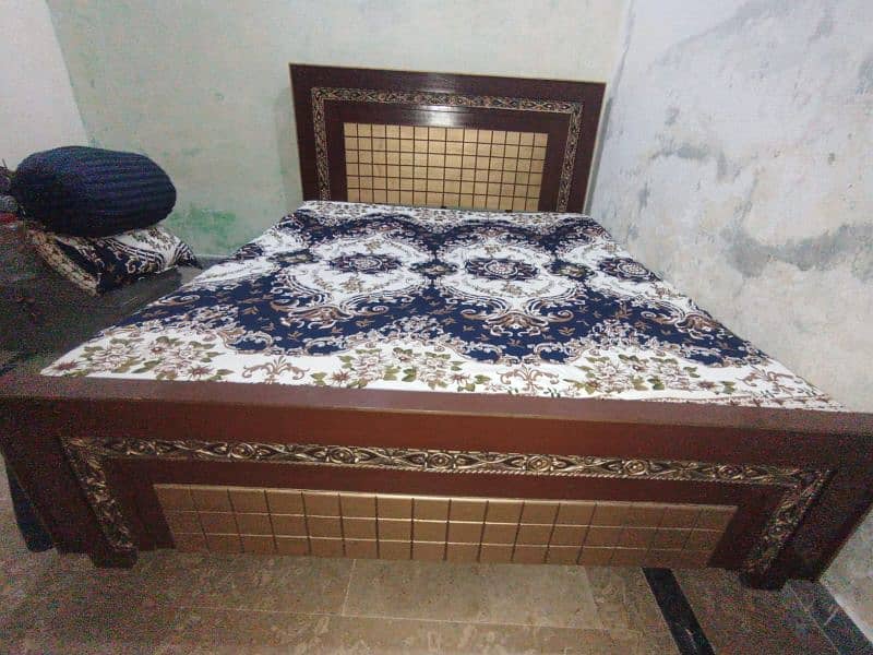 KING BED WITH MATTRESS 2