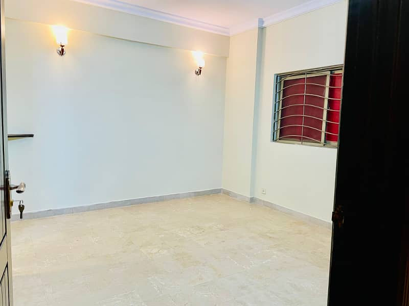 F-11 Markaz 2Bed 2 Bath TV Lounge Kitchen Car Parking Non-Furnished Apartment Available For Rent 11