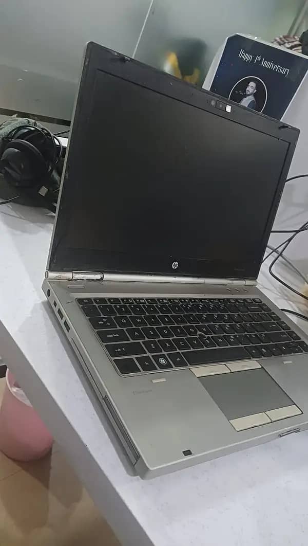 Best Laptop in Excellent with graphic card 1