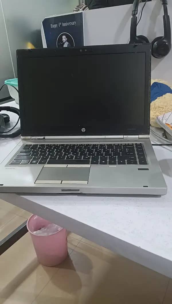 Best Laptop in Excellent with graphic card 3