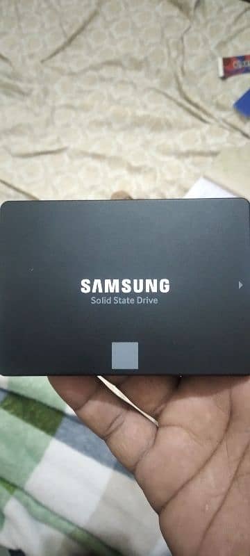 samsung 250Gb ssd 860 Evo high speed   10vy10 condition 1