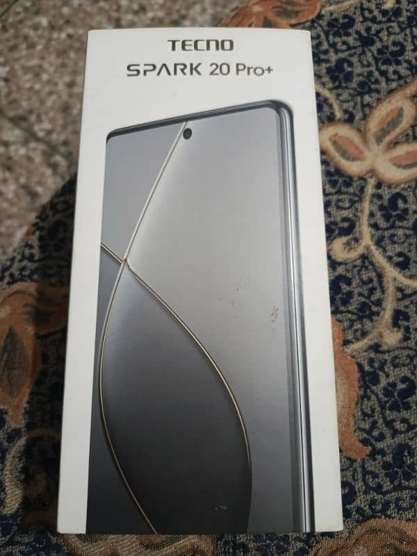 Tecno spark 20 pro plus 8