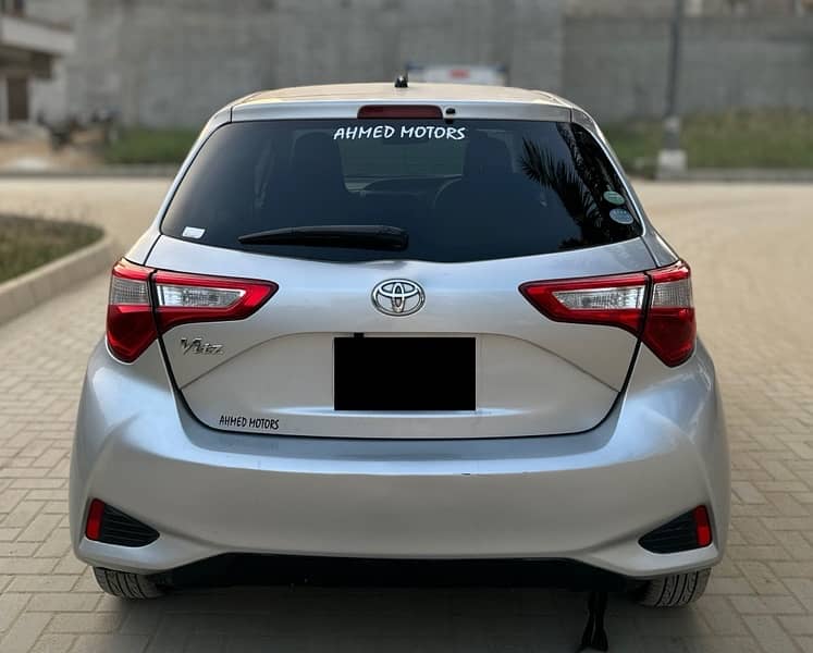 Toyota Vitz 2017 4