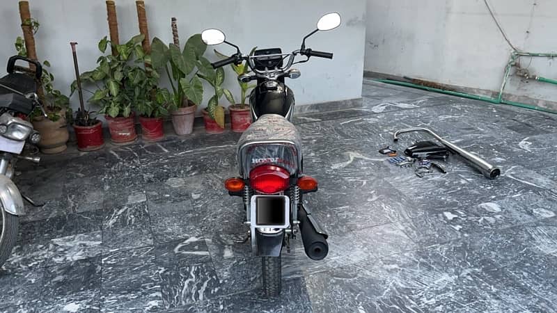 HONDA CG 125 2023 4