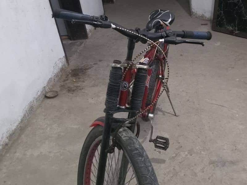 mountain cycle with 3 inch tyre . for more details check description 3