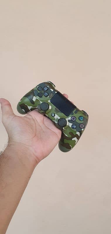 PS4 Slim Camouflage Limited Edition 1TB 1