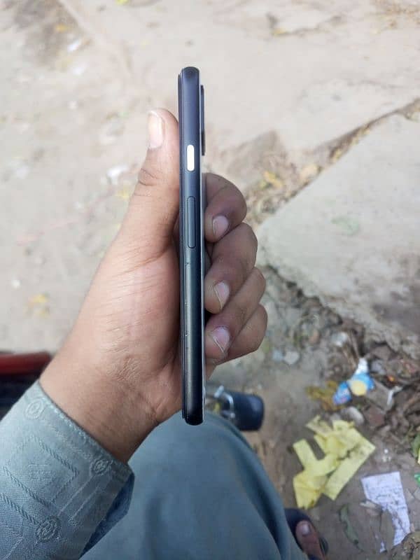 Google pixel 4. . . 0329/64/2222/6 5