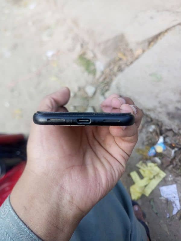 Google pixel 4. . . 0329/64/2222/6 7