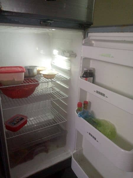 new condition fridge for sale 3