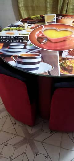 table imported mirror with four chairs