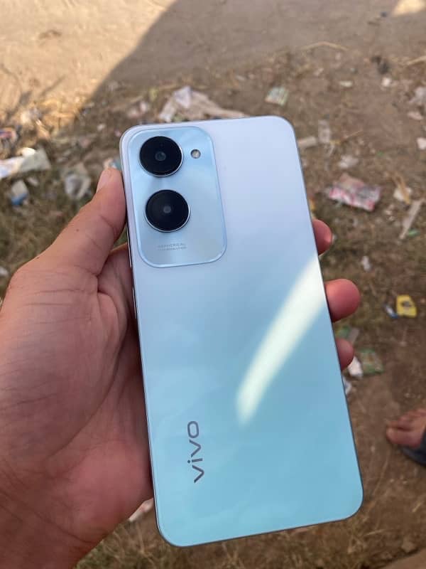 vivo y18 1 month used only 2