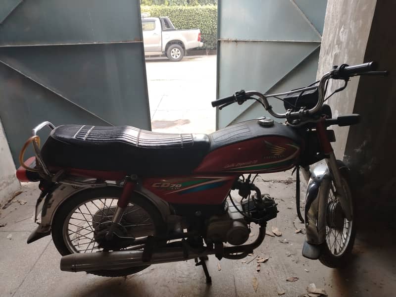 Honda CD70 3