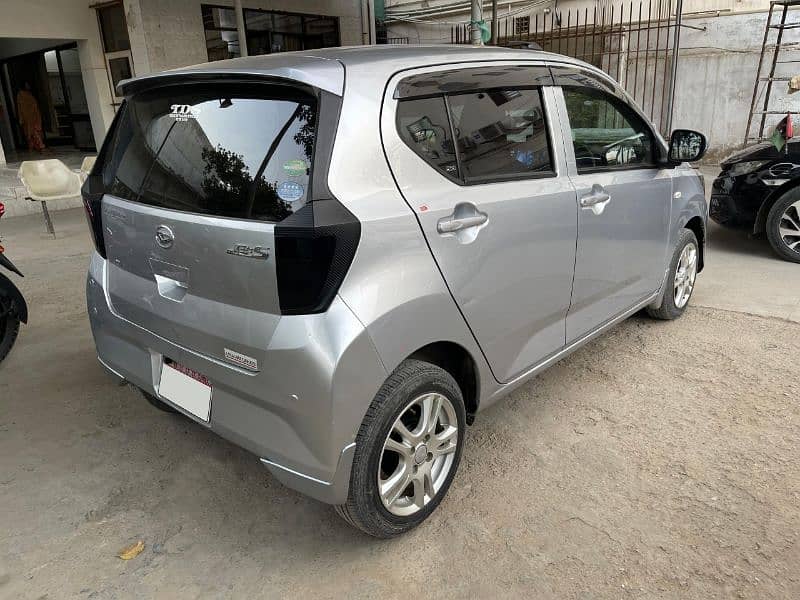 Daihatsu Mira 2017 0