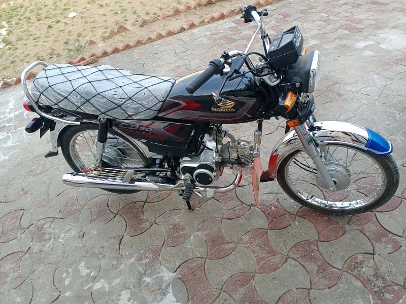 Honda CD 70 Black Color 0