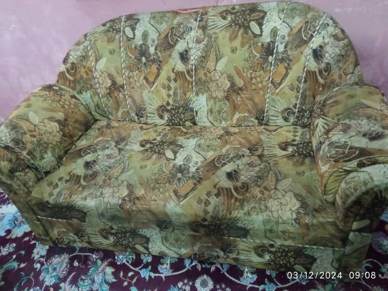 Sofa for sale structure made by " ٹالی لکڑی" 5