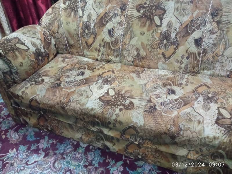 Sofa for sale structure made by " ٹالی لکڑی" 6