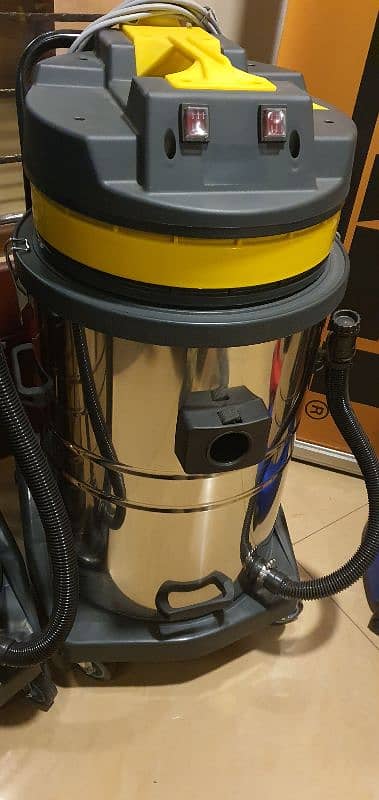 Commercial Vacuum Cleaner 70Ltr 0