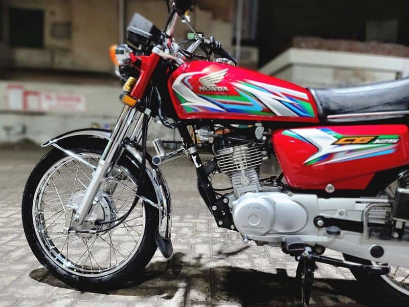 HONDA CG 125 2023 RED MODEL IN SUPER LUSH CONDITION 7