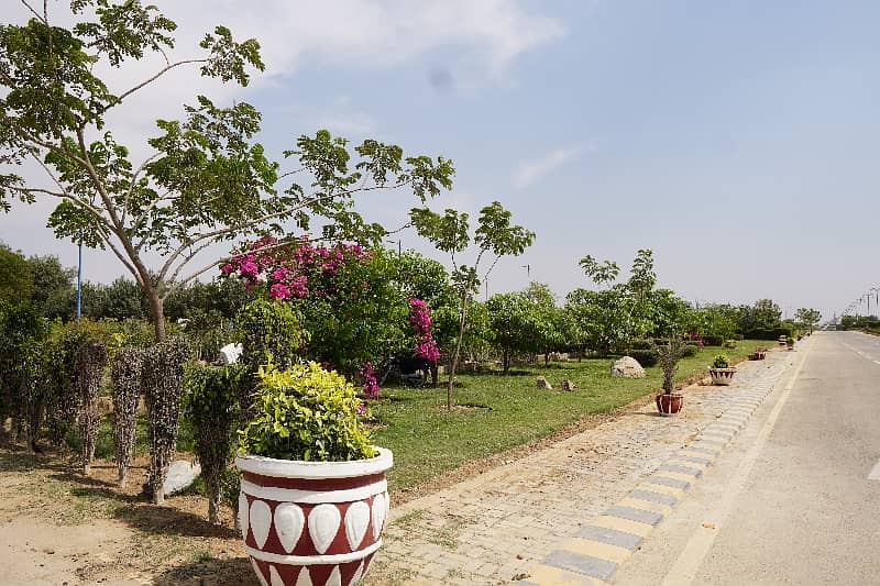 300 Square Yards Plot Available For Sale Full Paid Development Pai Ready For Possession 4