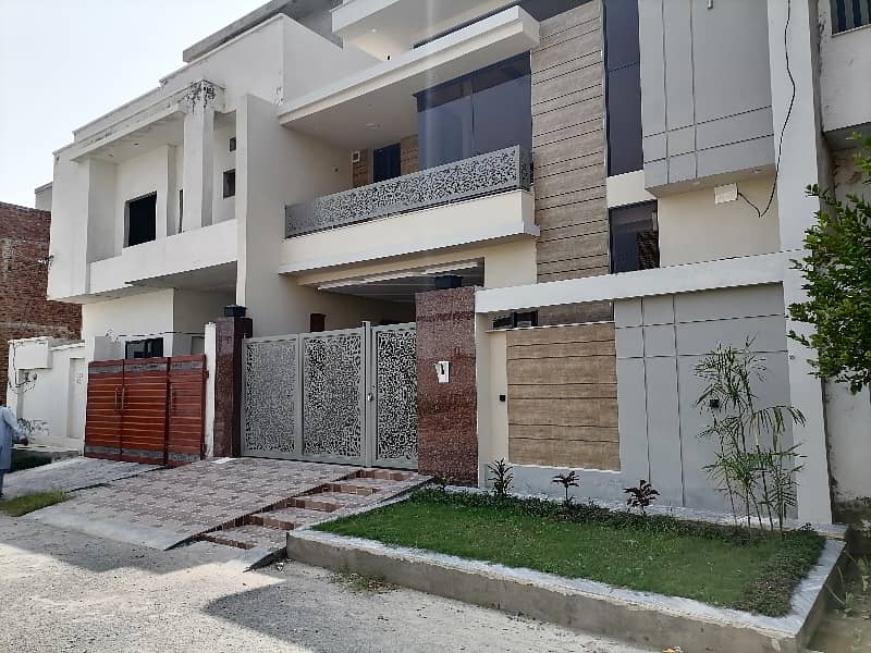 Best Options For Prime Location House Is Available For Sale In Satiana Road 3