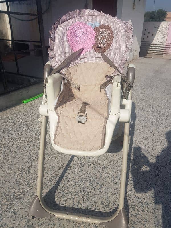 Kids high chair / Baby chair bought from Oman 1