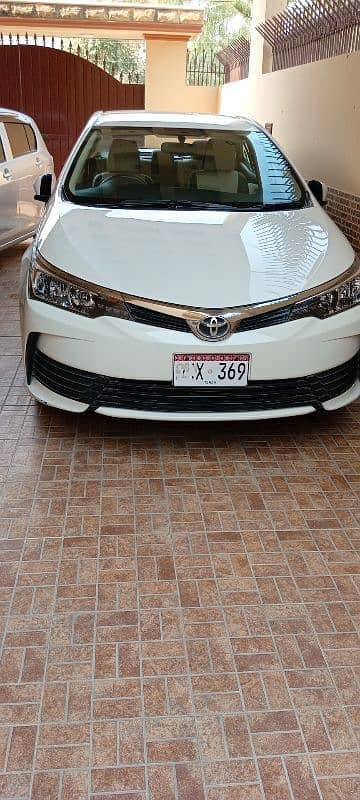 Toyota Corolla GLI model (end 2018) original white color 03328255887 0