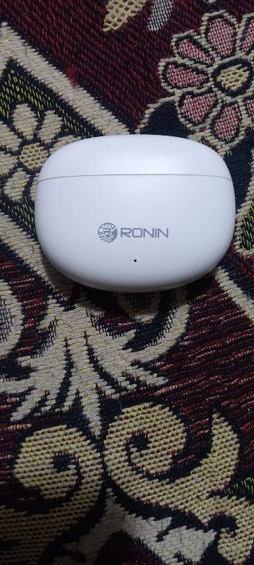 R-7030 White Color. Only one day use. 2