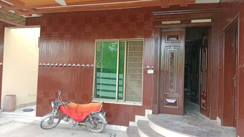 10 Marla Beautifully Constructed House Up For Sale At Tech Town Satiana Road Faisalabad. 1