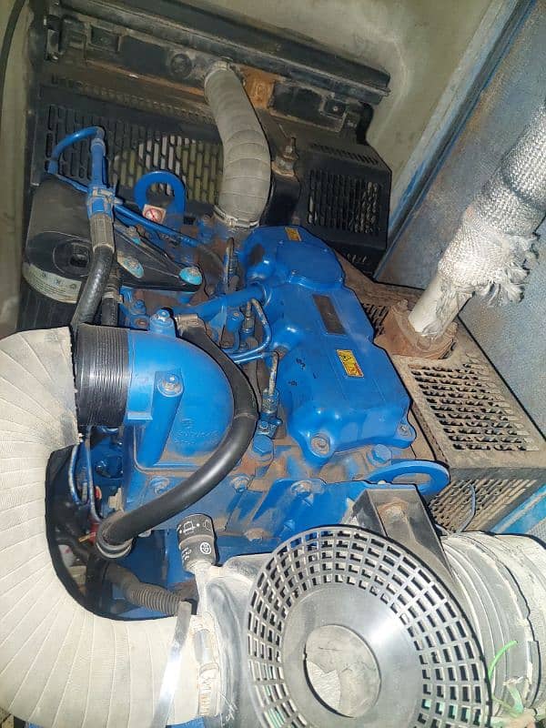 perkins 30 kva 4