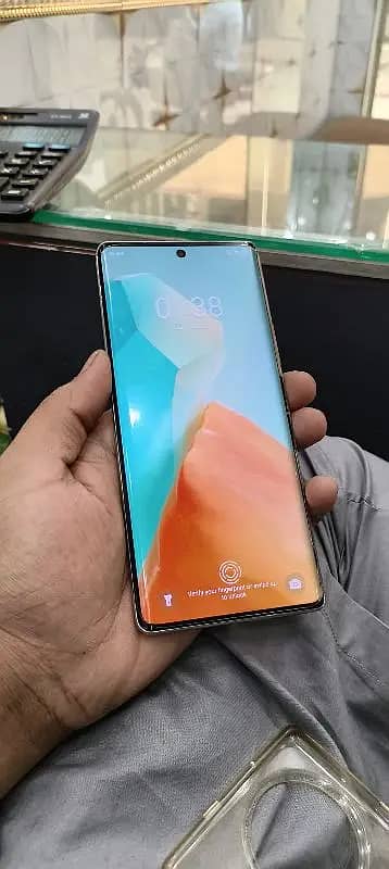 Tecno Spark 20 Pro Plus. . 8+8    256Gb 1