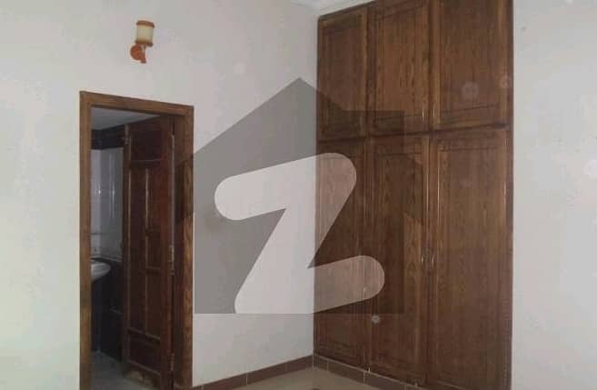 Buy A Centrally Located 3200 Square Feet House In G-9/1 4