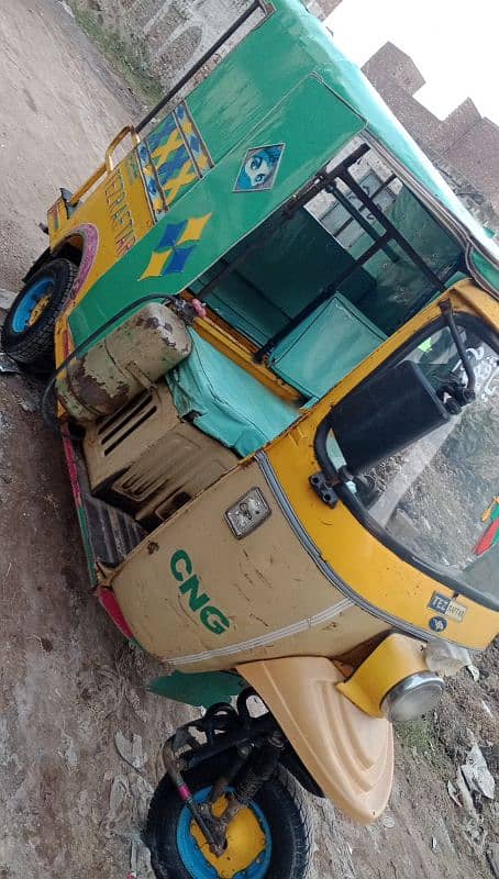 Autorickshaw for sale urgently 0307+44+86+030 1