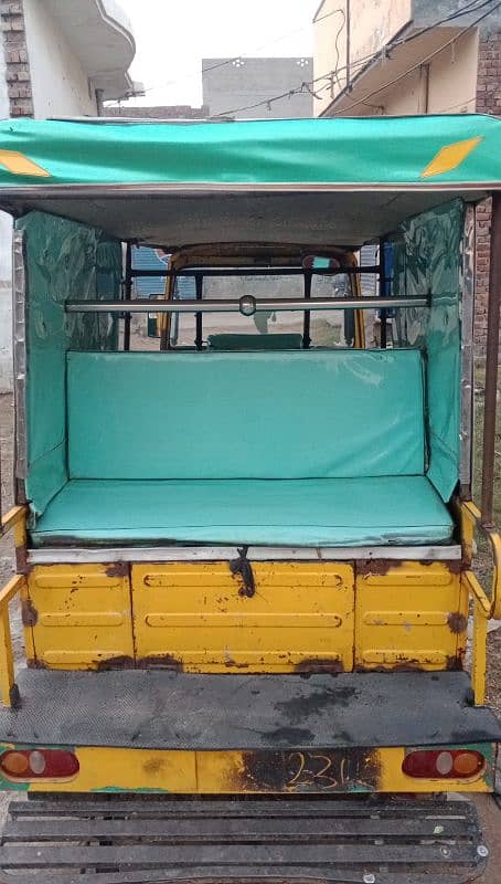 Autorickshaw for sale urgently 0307+44+86+030 4