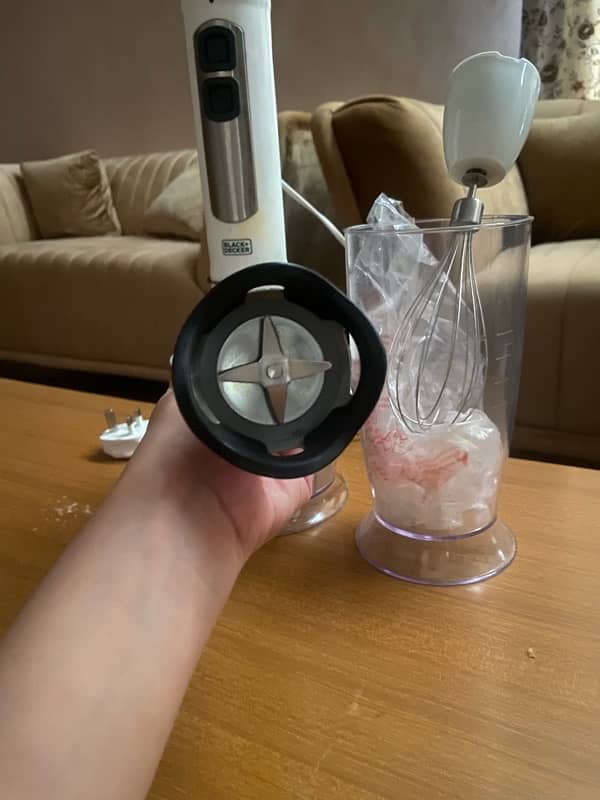 Black and Decker Hand blender + chopper +whisk 1