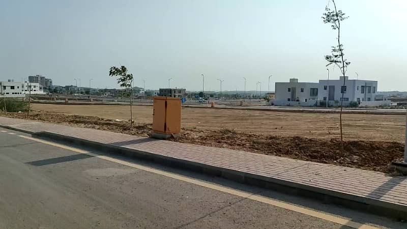 500sq yd Plot Facing Bahria Headoffice FOR SALE (Best Investment Opportunity 5