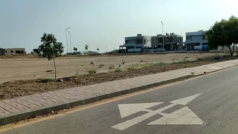 500sq yd Plot Facing Bahria Headoffice FOR SALE (Best Investment Opportunity 8