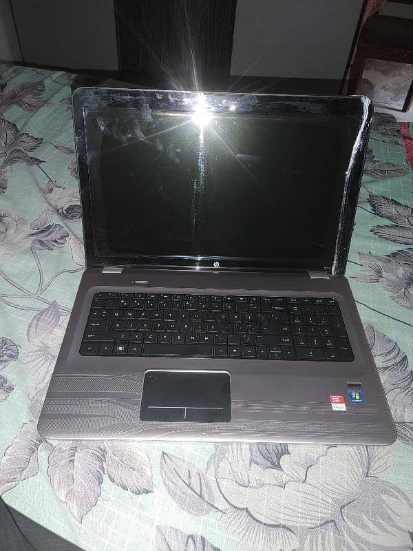 hp pavilion dv7 core i5 num pad 17 inch 1