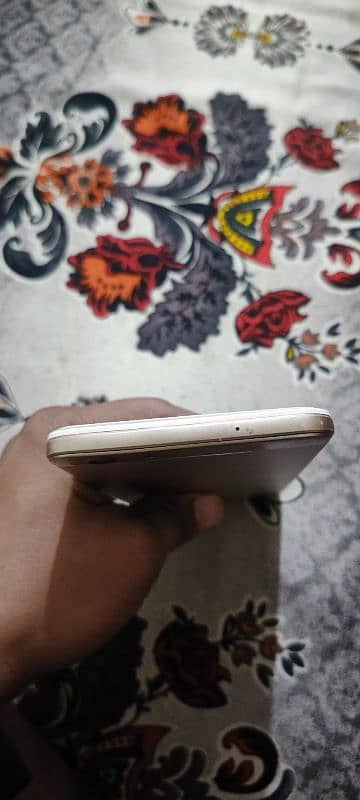 oppo F1s 4gb 64gb 3