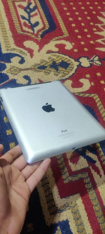 Apple Ipad 4- 64GB 3