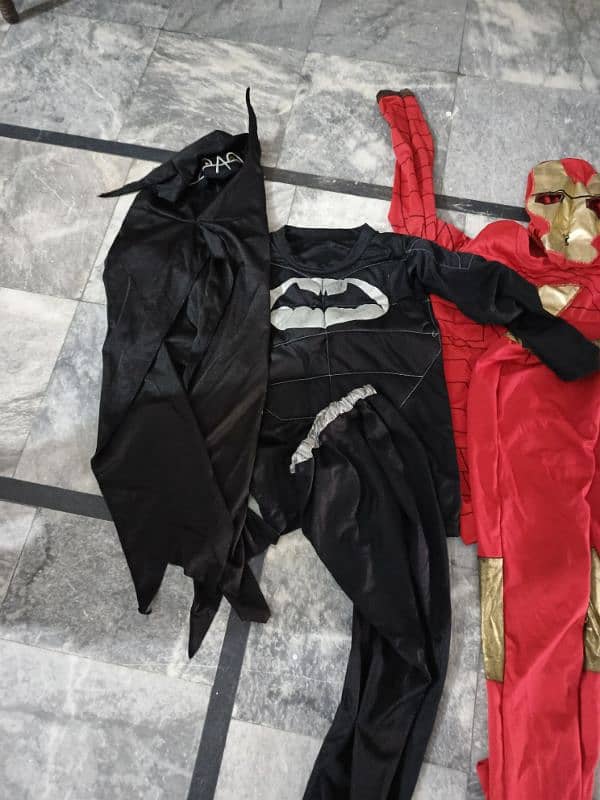 5 costumes are for sale 10