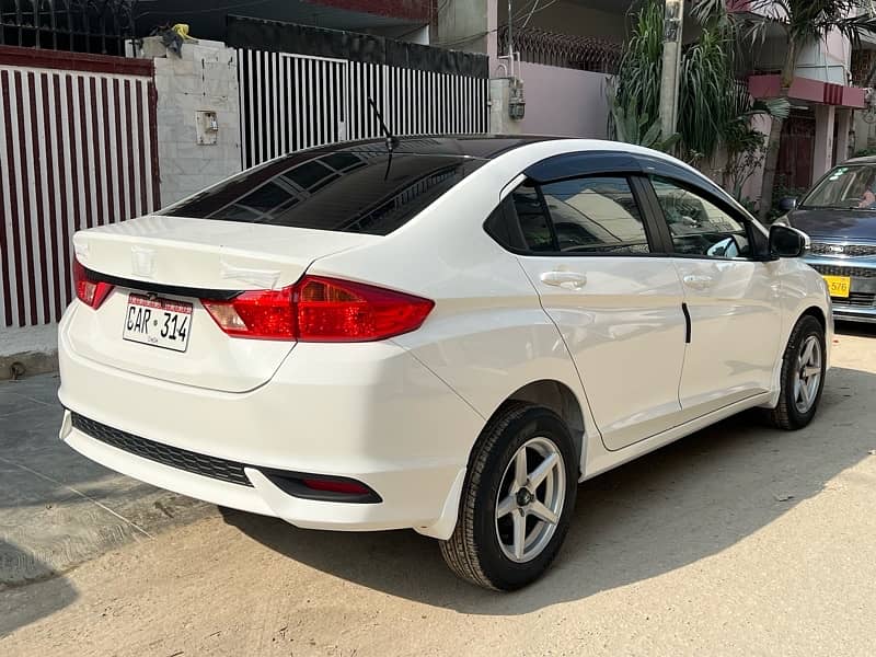 Honda City IVTEC 2024 Brand new 900km only 0