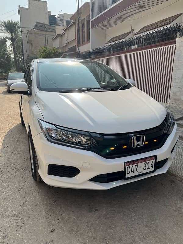 Honda City IVTEC 2024 Brand new 900km only 2