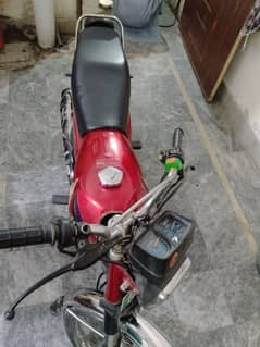 Honda 125 full genuine condition 10 by 10