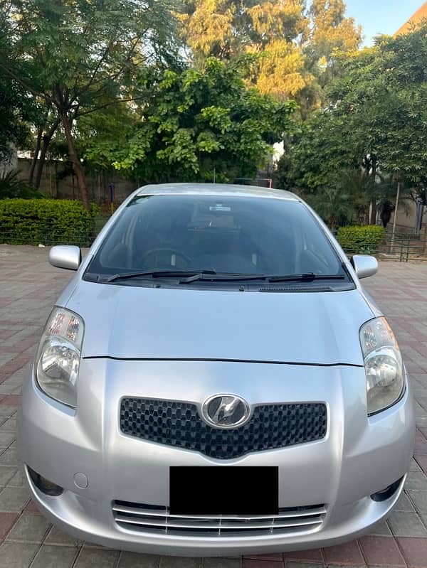 Toyota Vitz 2006 1