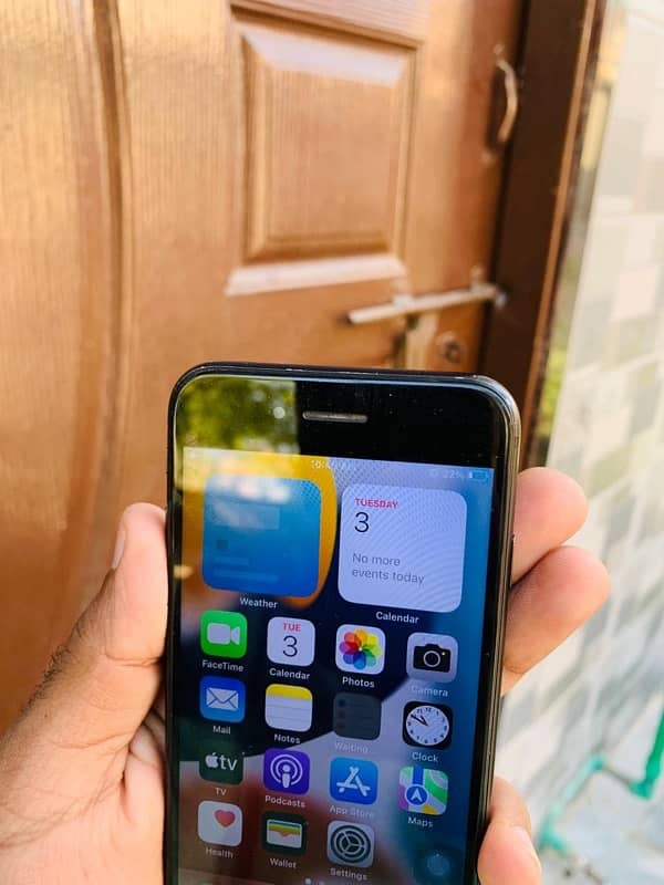 iPhone 7 32GB Non pta factory unlock 03417059154 Call 9