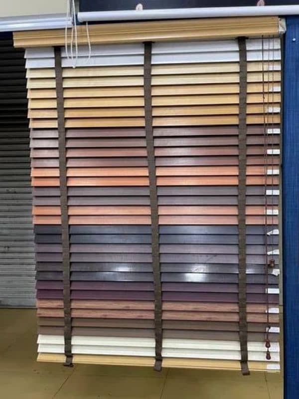 Pvc & SPC Vinyl Floor sheet. Wooden Flooring. Window Blinds. Gras. Ceiling 3