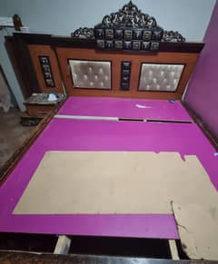 bed set with dressing and side tables sell.